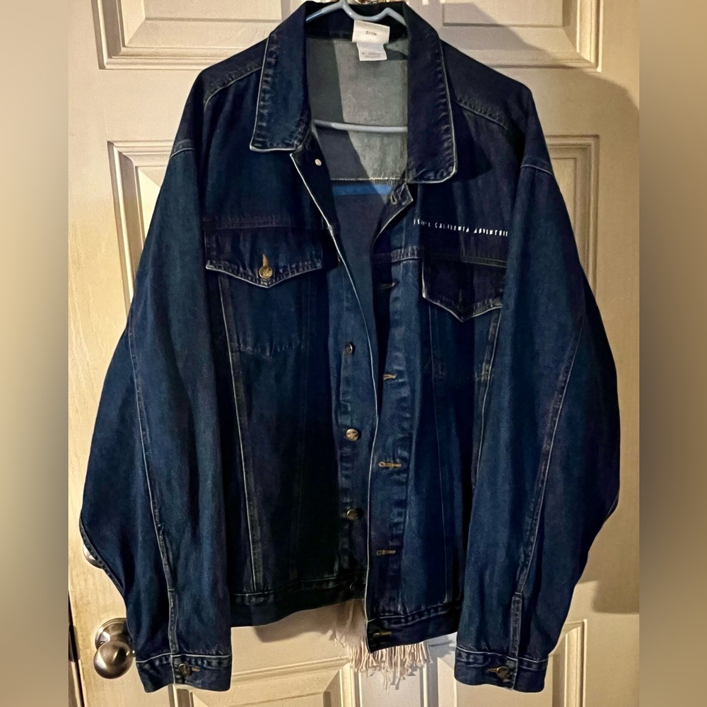 Vintage Disneyland Resort XL Denim Jacket with Lights - Picture 5 of 10